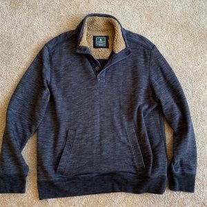 G.H. Bass & Co navy sherpa lined sweater